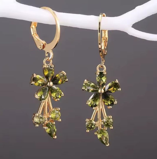 Vintage Green Flower Shape Drop Gold Earrings