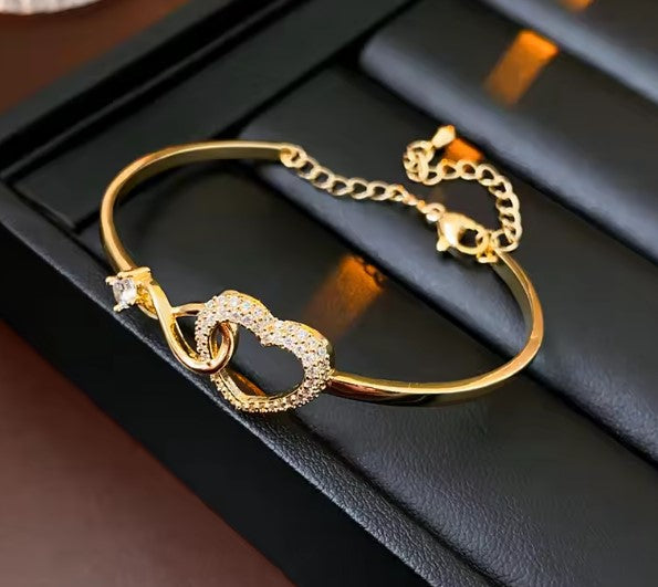 Vintage Zircon Heart Hollow Gold Bracelet