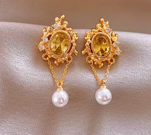 Vintage Flower Ball Emerald Pearl Gold Earrings