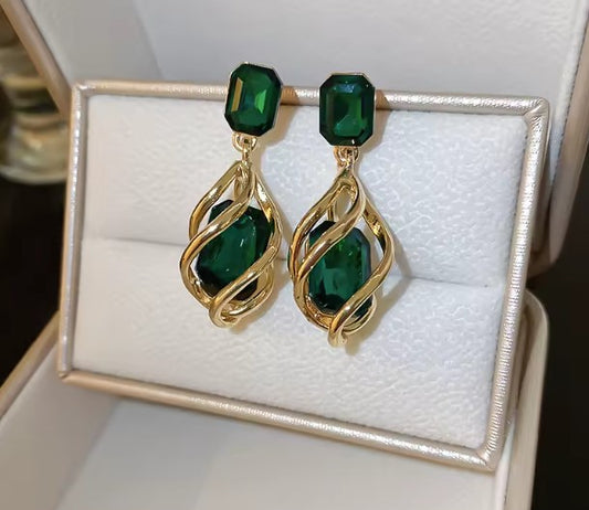 Vintage Green Stone Drop Earrings