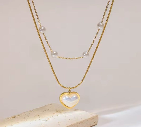 White Pearl Heart Gold Necklace
