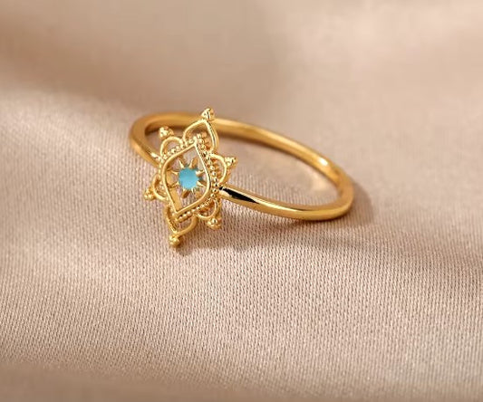 Oval Flower Gold Ring