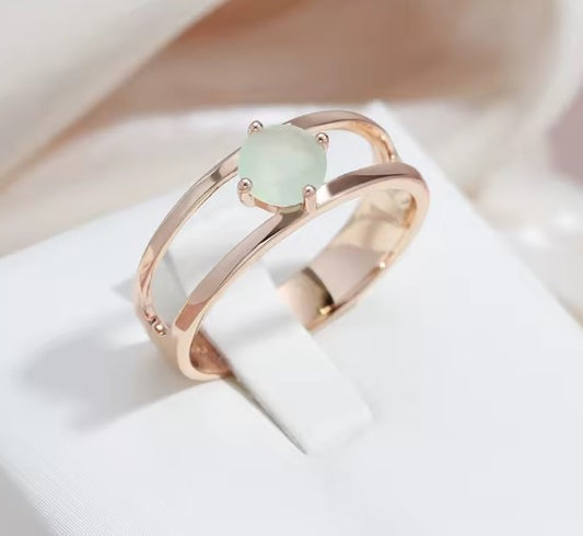 Vintage Emerald Rose Gold Ring