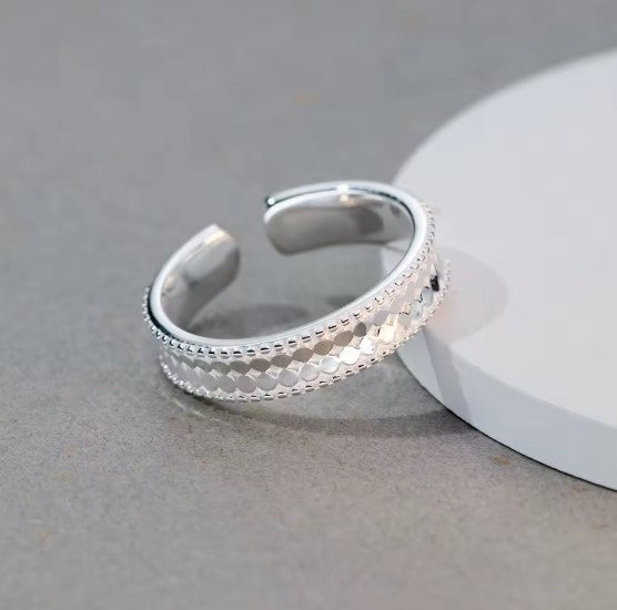 Silver Circular Luxury Ring