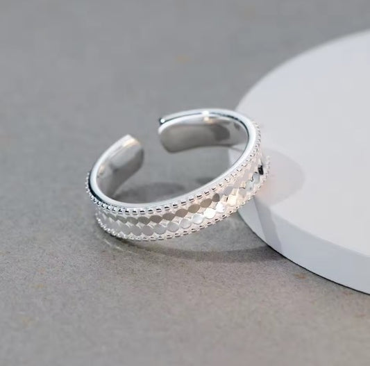 Silver Circular Luxury Ring