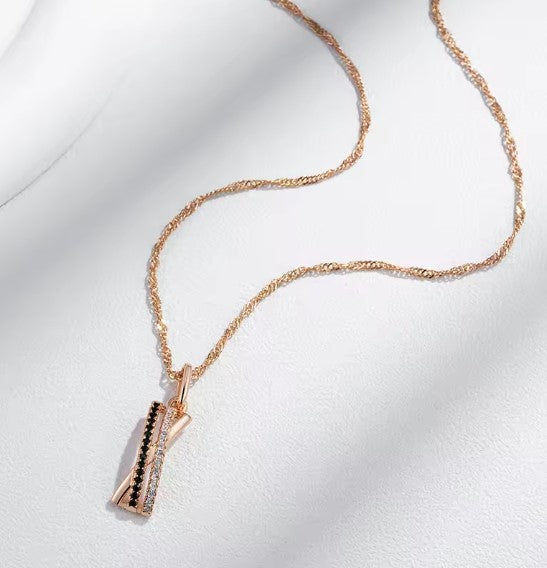 Vintage White Natural Zircon Pendant