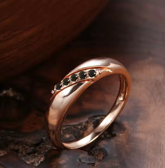 Vintage Fine Black Natural Zircon Ring