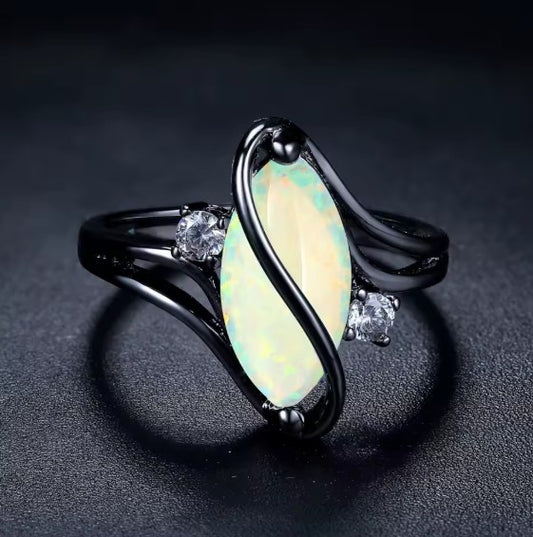 Vintage Oval Stone Cubic Zirconia Ring