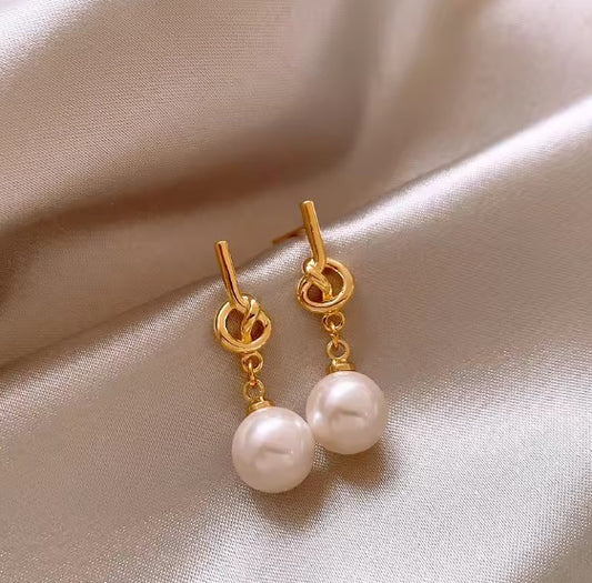Classic Knot Shape White Pearl Earrings