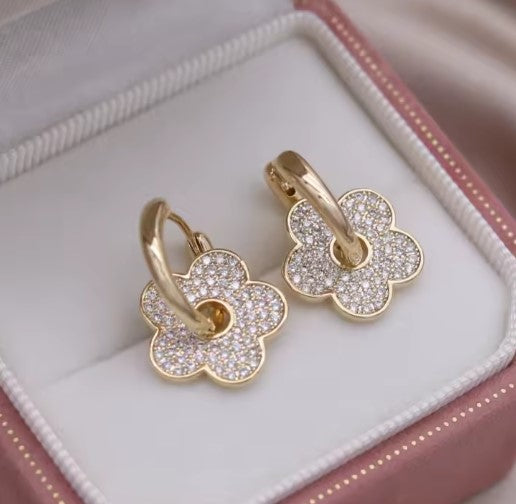 Classic Zircon Flower Earrings