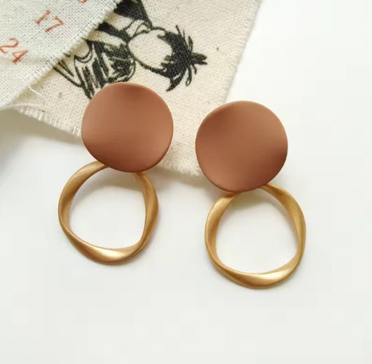 Temperament Brown Round Earrings