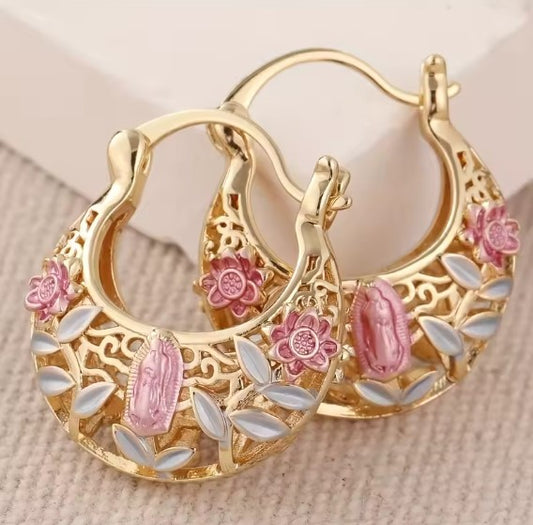 Exquisite Carved Hollow Hoop Earrings