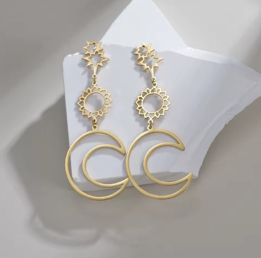 Vintage Hollow Moon Drop Earrings