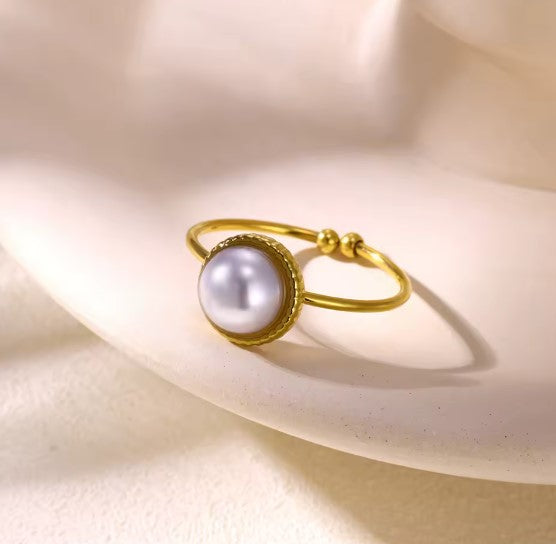 Exquisite Pearl Adjustable Gold Ring