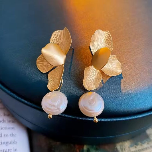 Vintage Golden Petals Flower Drop Earrings
