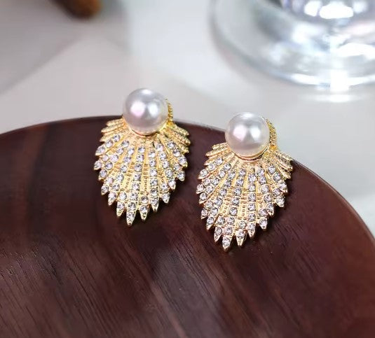 Vintage Rhinestones Pearl Stud Earrings