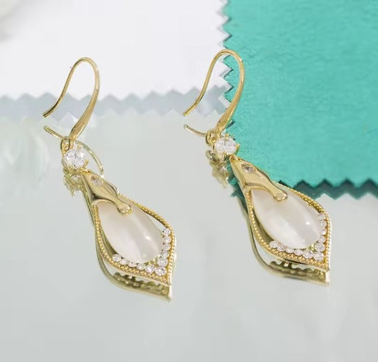 Vintage Long Drop Rhinestones Earrings