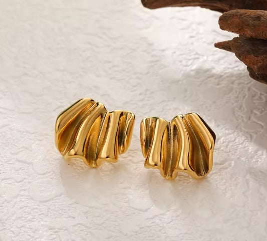 Classic Smooth Folded Gold Earrings