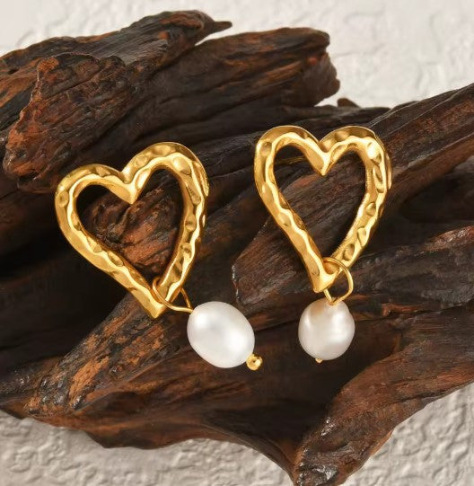 Vintage Pearl Heart Gold Earrings