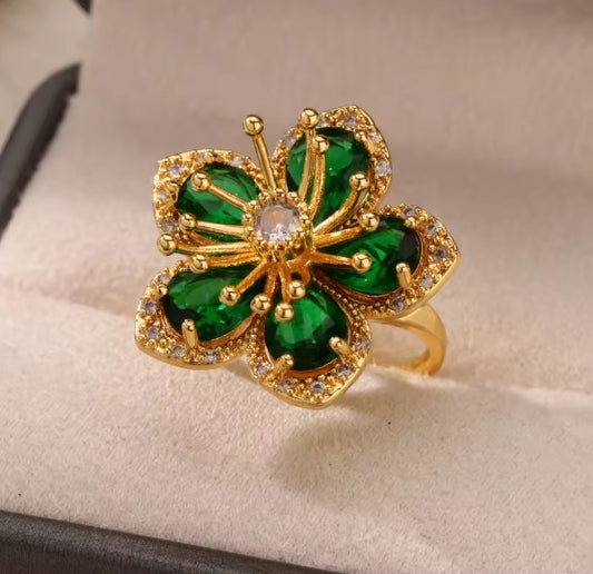 Vintage Green Zircon Floral Ring