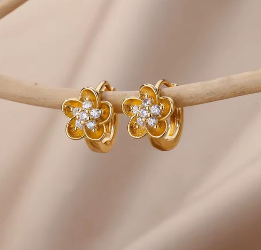 Classic Zircon Flower Gold Earrings