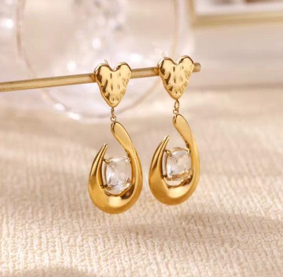Vintage Zircon White Heart Gold Earrings