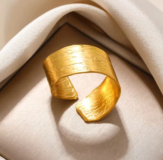 Vintage Hippie Punk Gold Ring