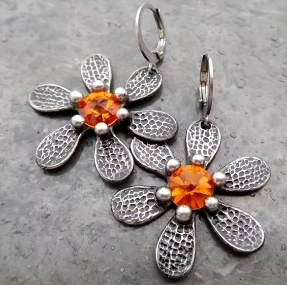 Vintage Inlaid Carving Flower Dangle Earrings