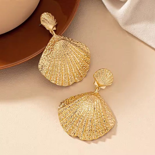 Beach Shell Vintage Drop Earrings