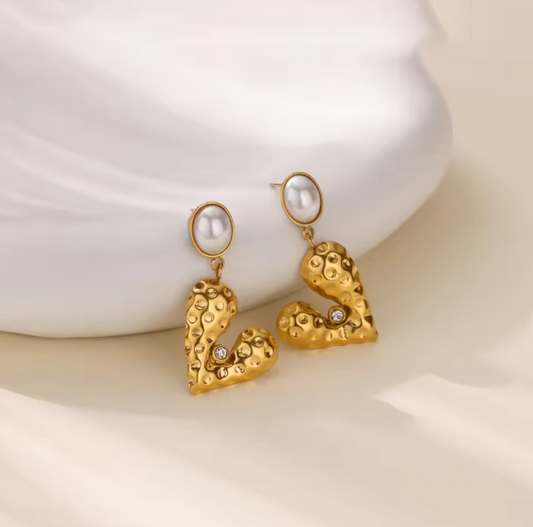 Piercing Heart Pearl Gold Earrings