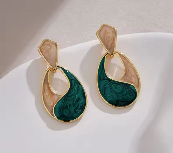 Vintage Green Oil Drop Dangle Earrings